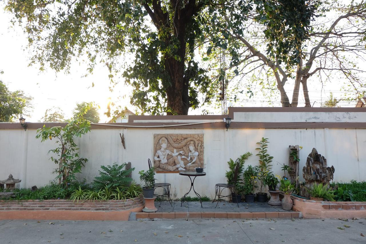 مبيت وإفطار فرا ناخون سي أيوتثايا Aiyara House المظهر الخارجي الصورة