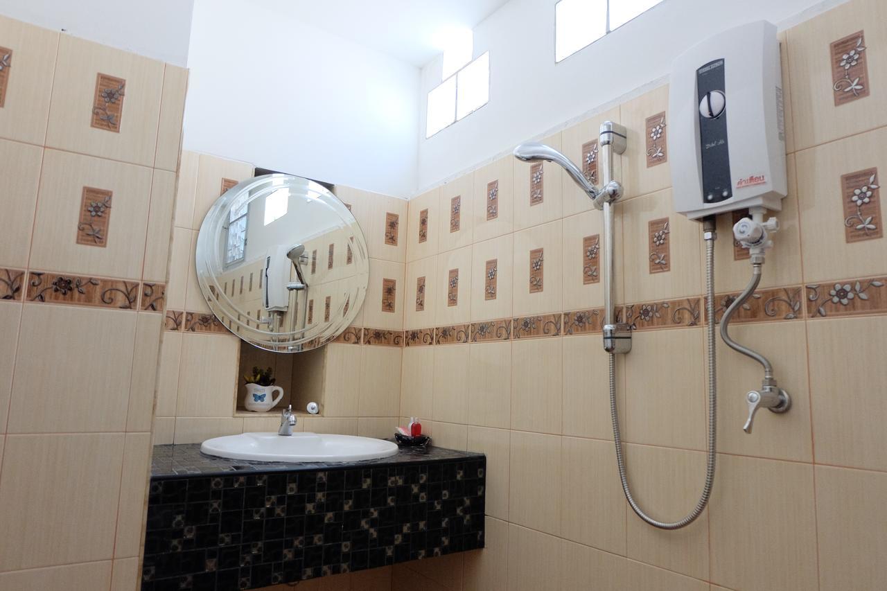مبيت وإفطار فرا ناخون سي أيوتثايا Aiyara House المظهر الخارجي الصورة